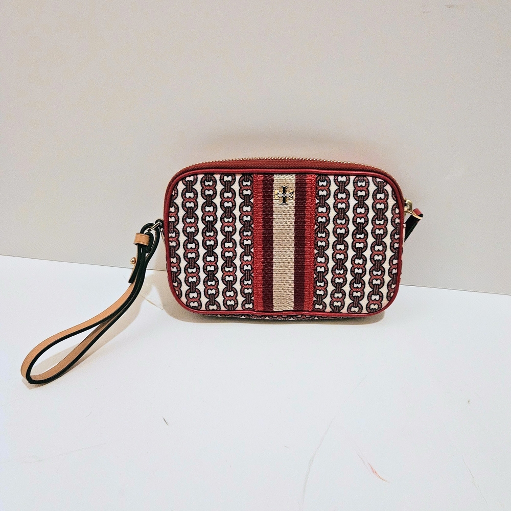 Tory Burch Red and Beige Gemini Link Wristlet - Picture 4 of 7